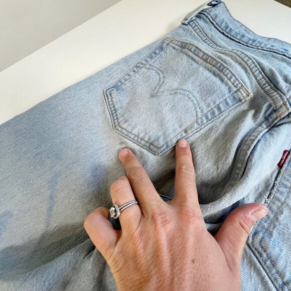 Levi's 501 Women Distressed Button Fly Skinny Jeans Blue 27 High Rise Light Wash - Picture 11 of 12